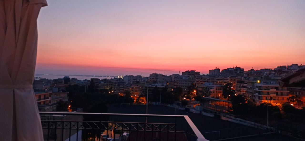 Sunset Rooftop Apartment Thessaloniki Exterior foto